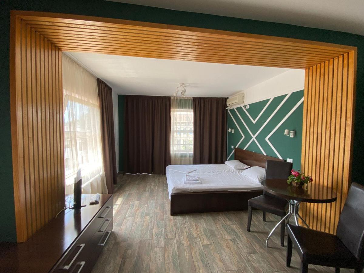 Ave Hotel Victoriei Bukarest Exterior foto