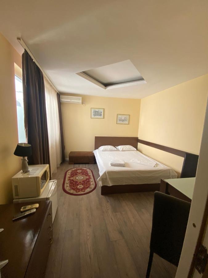 Ave Hotel Victoriei Bukarest Exterior foto